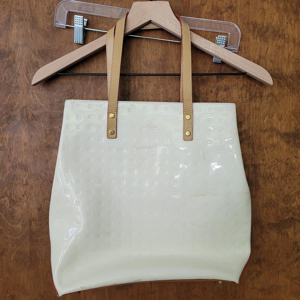 MUST GO! Arcadia white patent leather shoulder tote bag